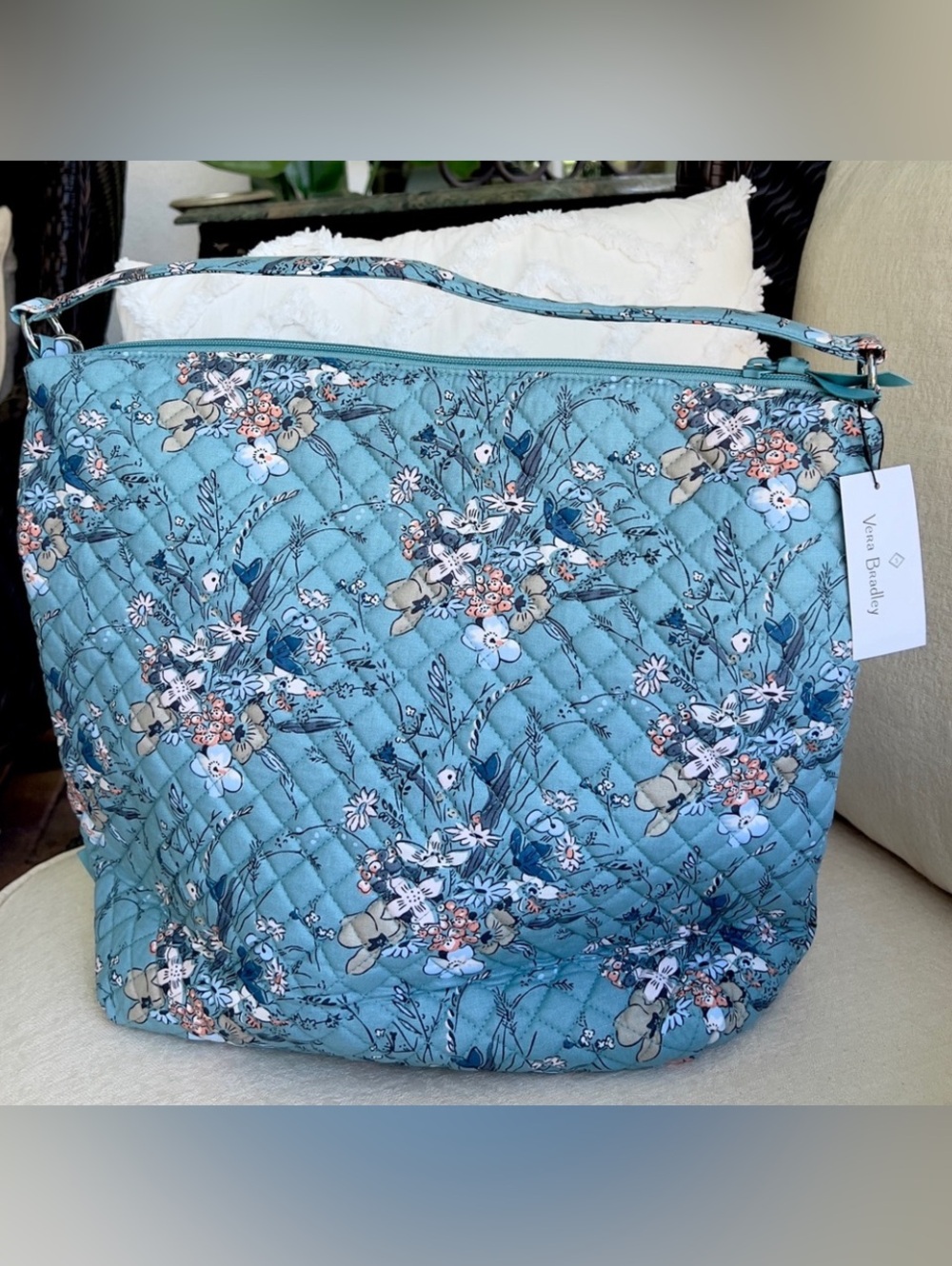 VERA BRADLEY Oversize Hobo Shoulder bag with crossbody strap